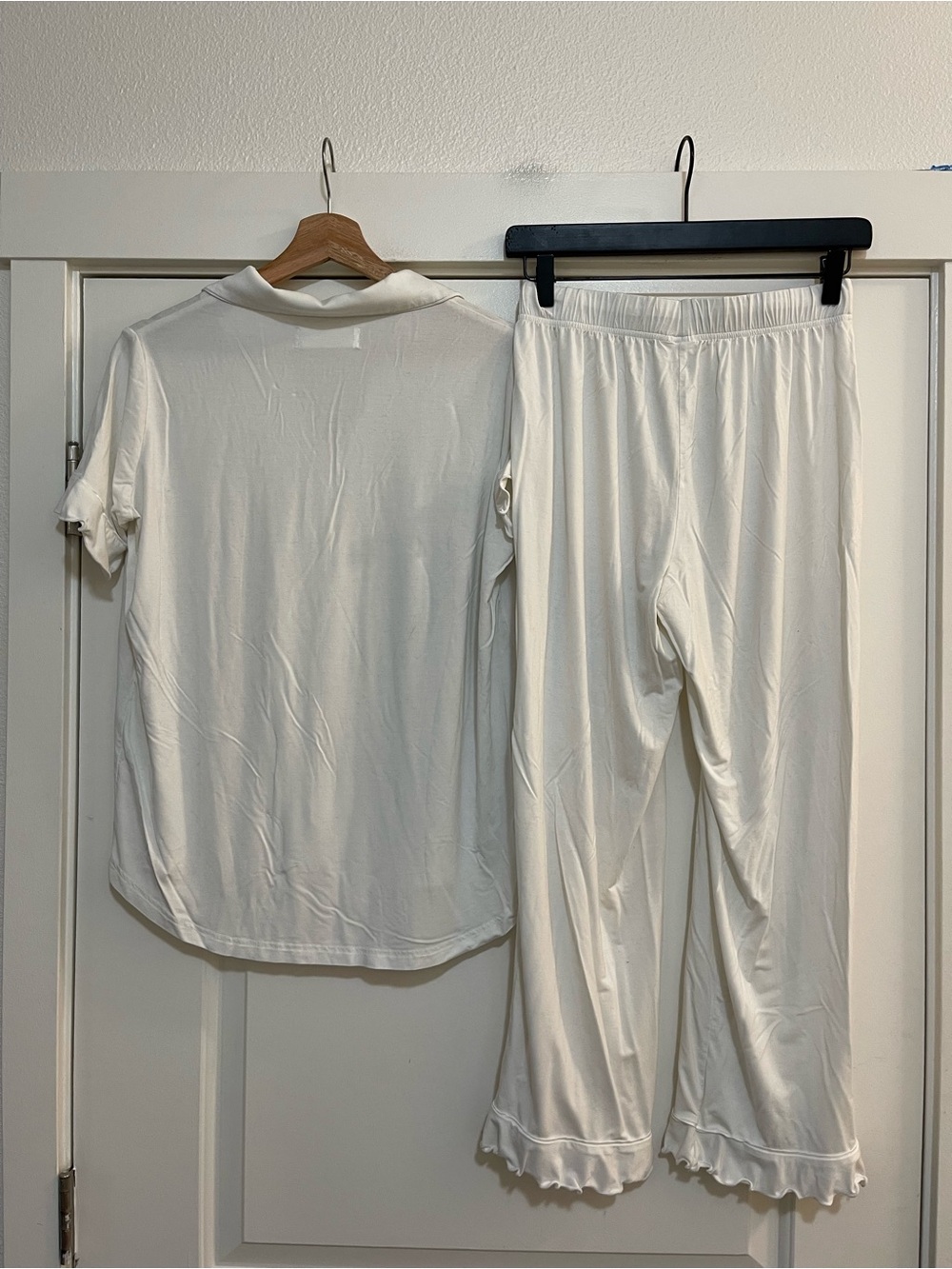 Waverles Ruffle Bamboo Pajama Set - Picture 4 of 6